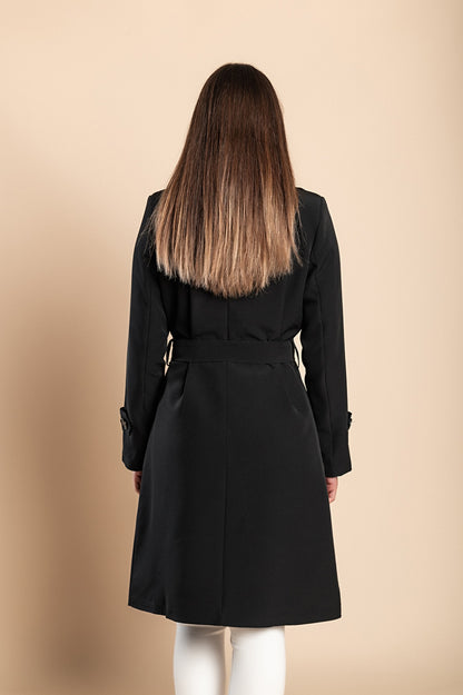 Elegante trench con bottoni, beige