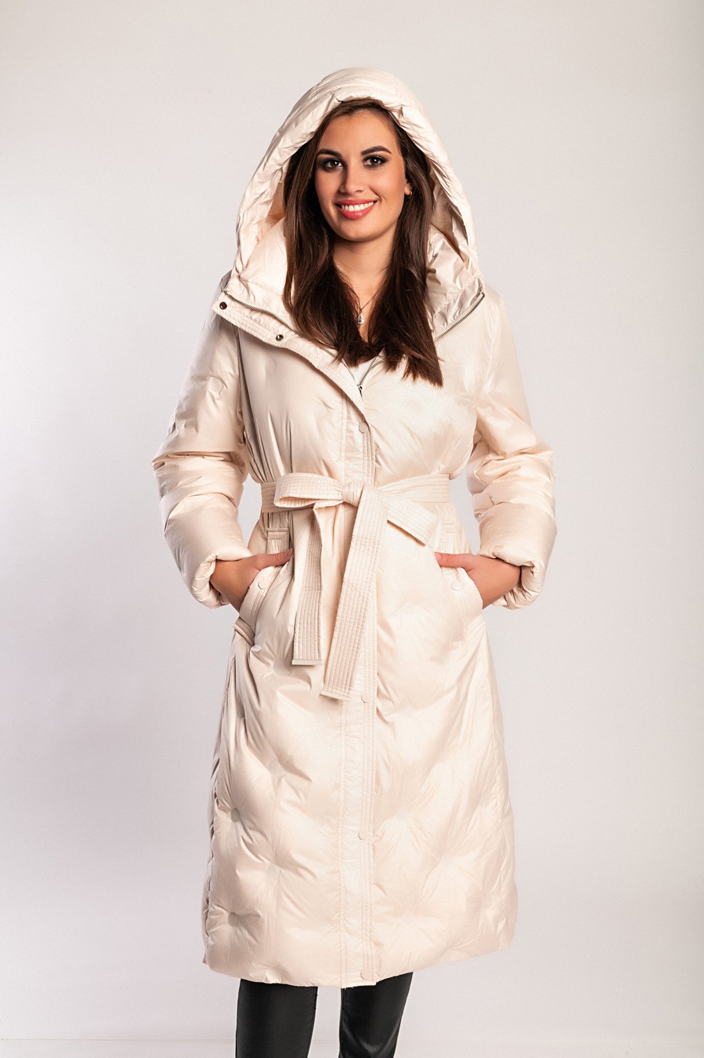Giacca lunga imbottita con cappuccio, fucsia