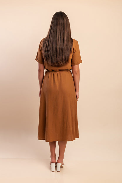 Abito midi con cintura, marrone