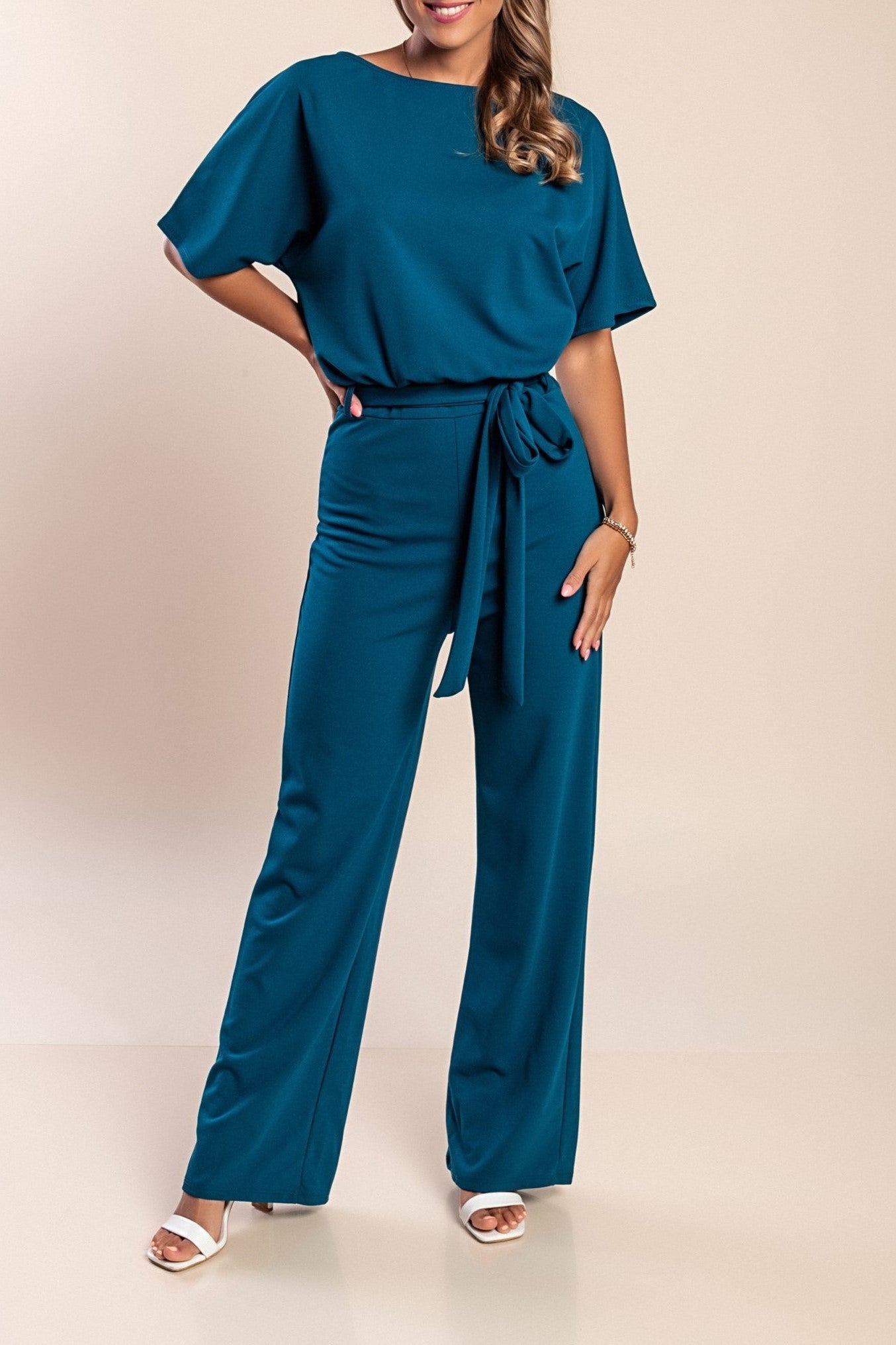 Tuta fashion con pantaloni lunghi ampi e maniche corte  Nelia, albicocca