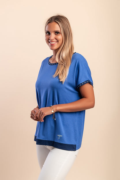 T-shirt in viscosa con rivetti decorativi, blu scuro
