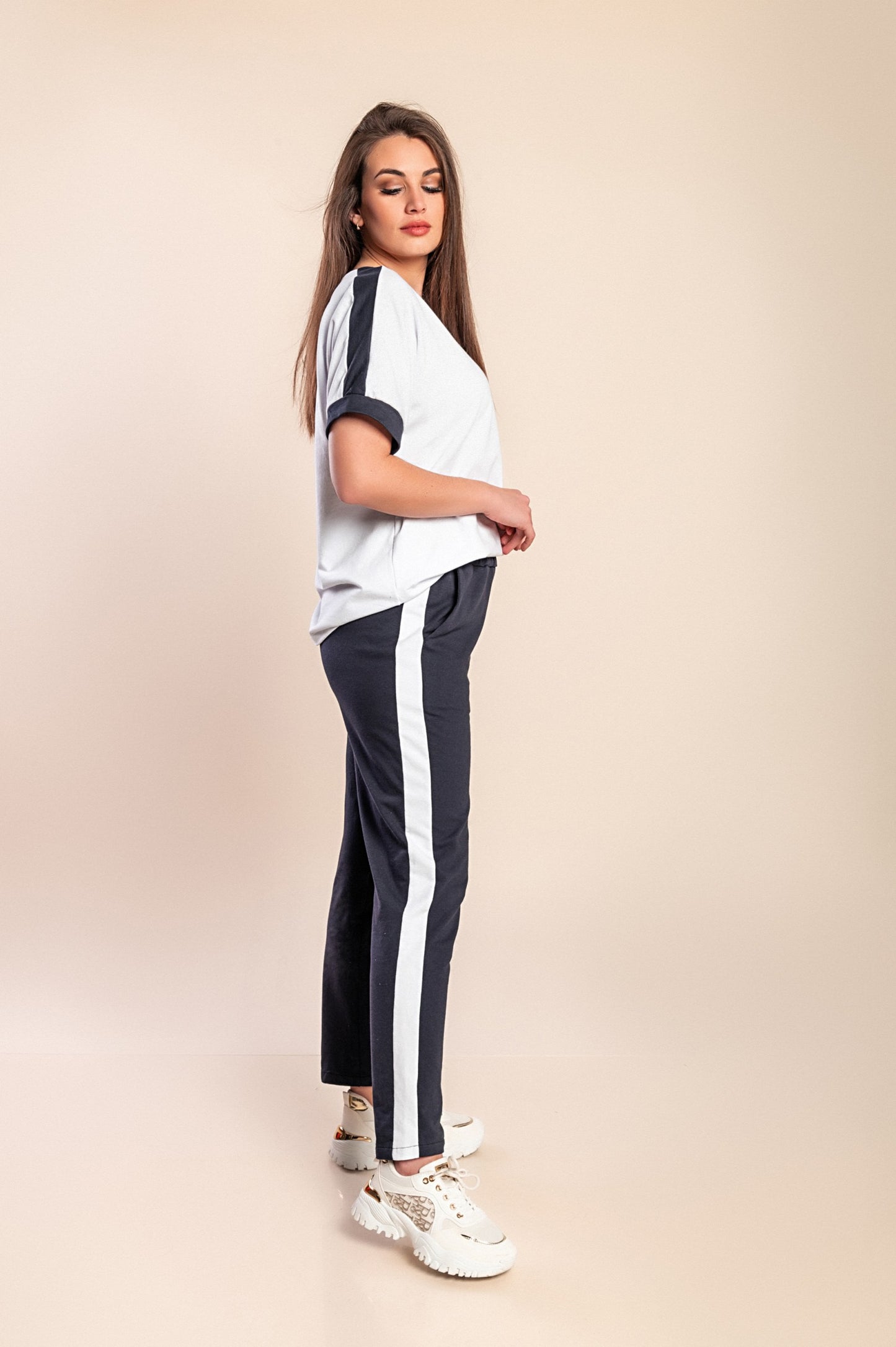 Completo sportivo, bianco e blu