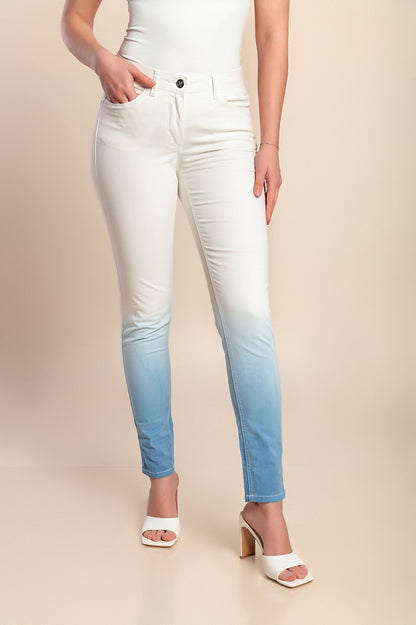 Pantaloni slim fit in cotone, bianchi