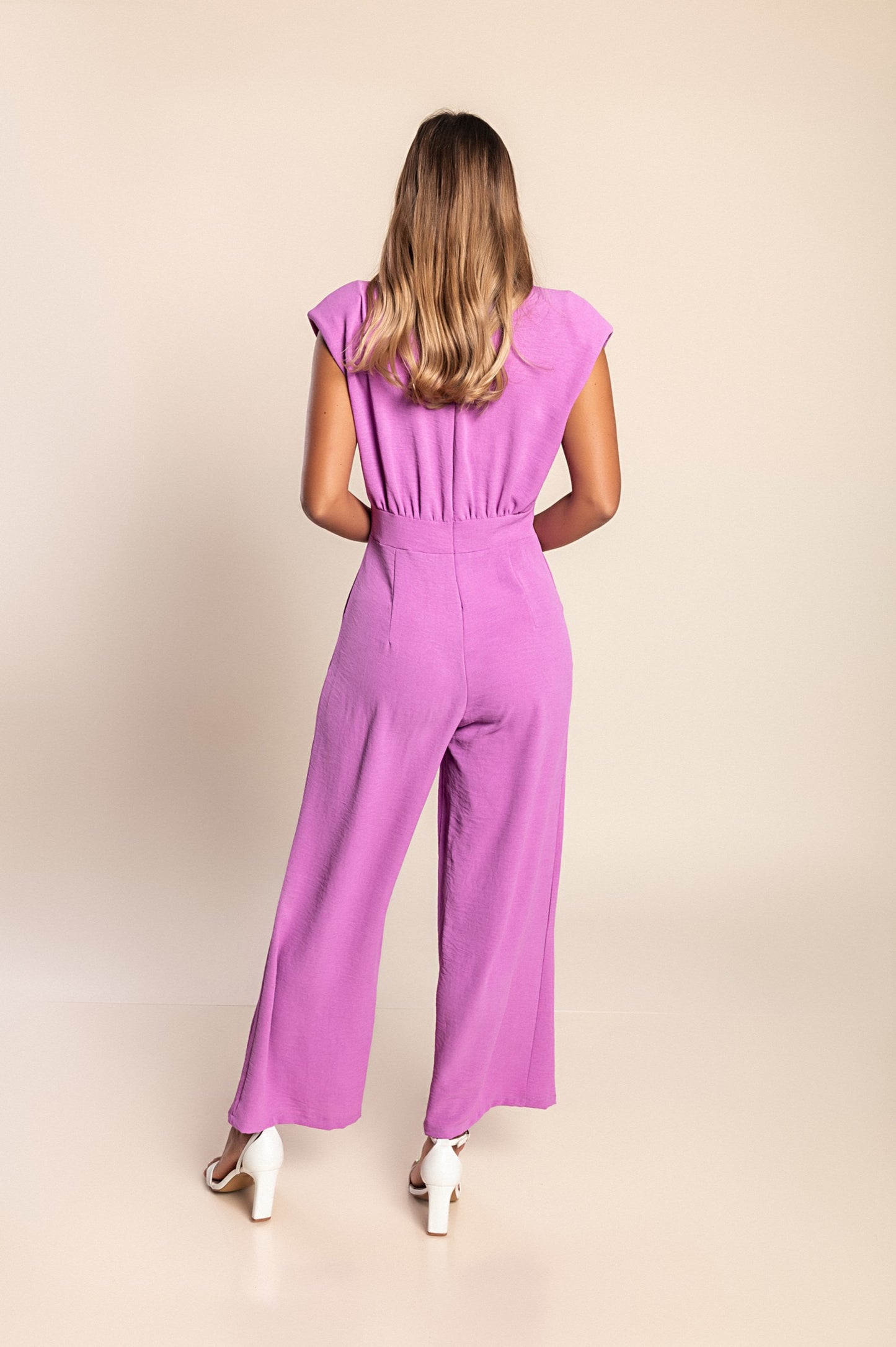 Tuta a maniche corte, colore lilla