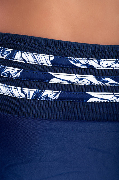 Costume due pezzi con reggiseno imbottito, colore blu scuro