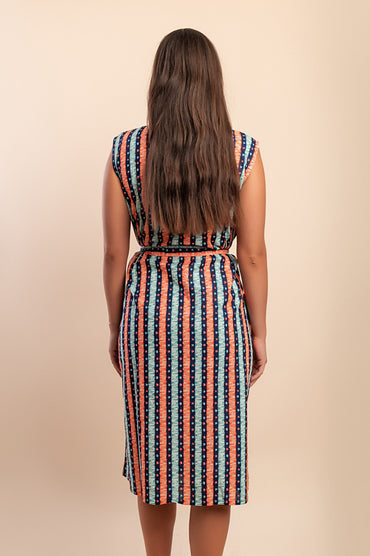 Vestito midi taglia forte con stampa a righe, multicolore