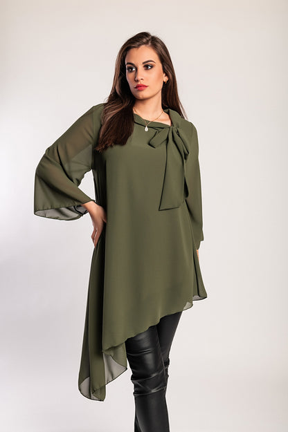 Elegante tunica in tessuto semitrasparente con fiocco decorativo  Ginette, verde scuro