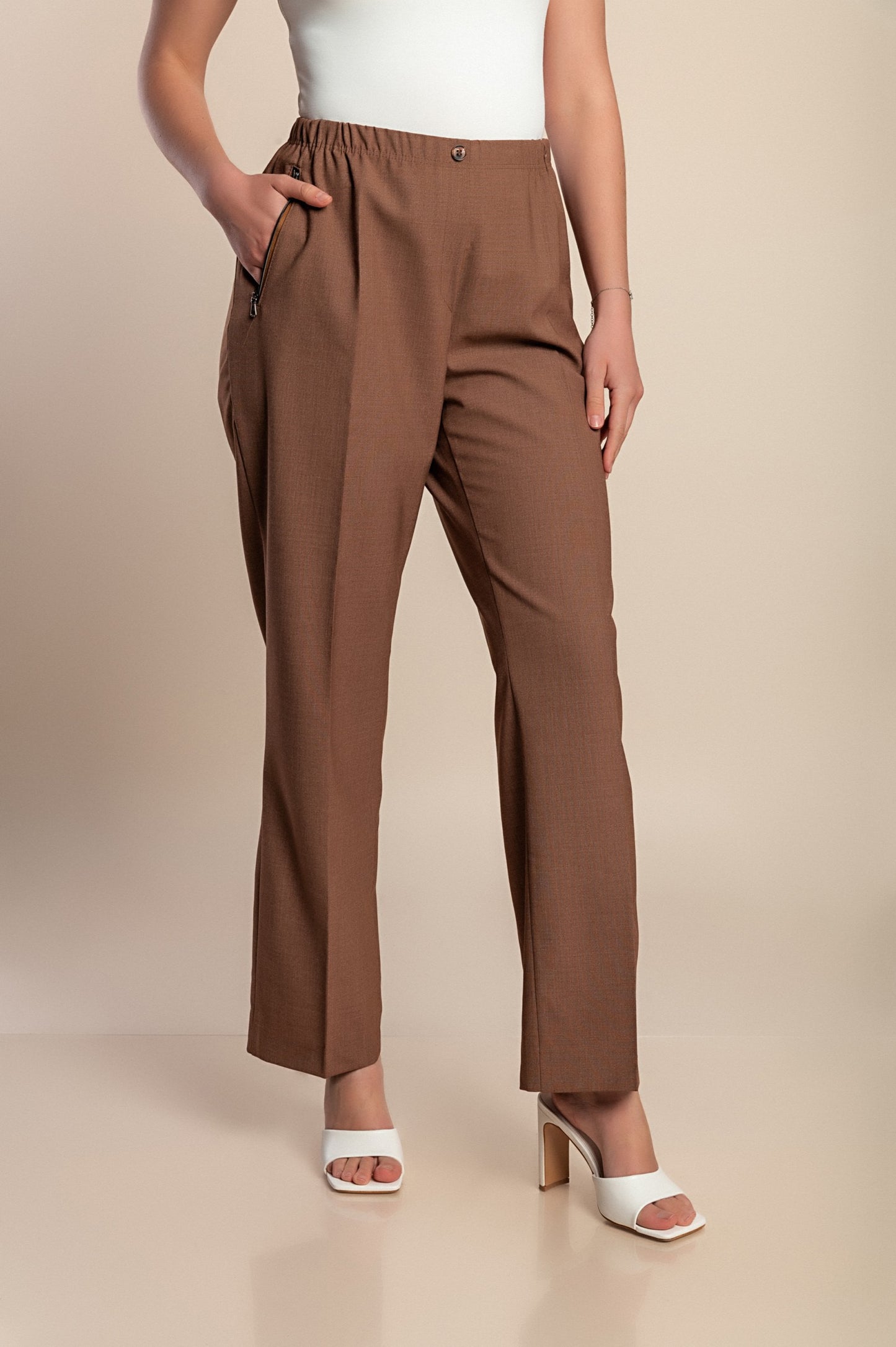 Pantaloni taglie forti, marroni