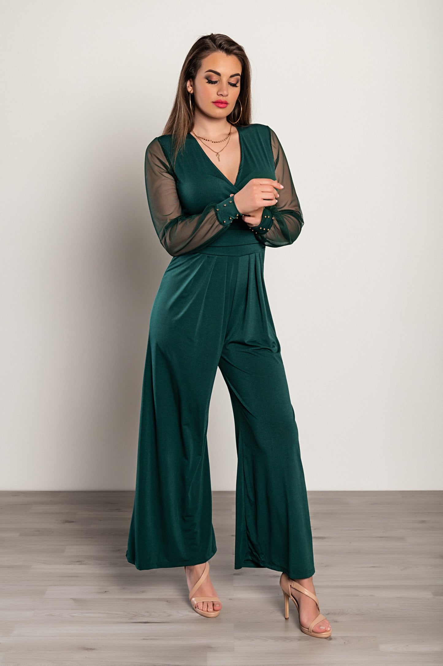 JUMPSUIT ELEGANTE CON SCOLLO A "V" E MANICHE TRASPARENTI CON RIVETTI GEORGINA, NERO