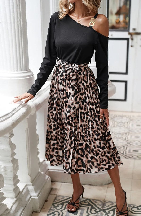 Abito midi con stampa leopardata, nero
