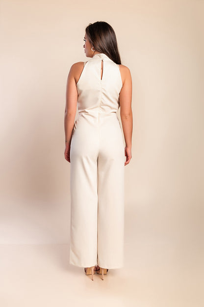 Tuta elegante con bottoni decorativi, beige