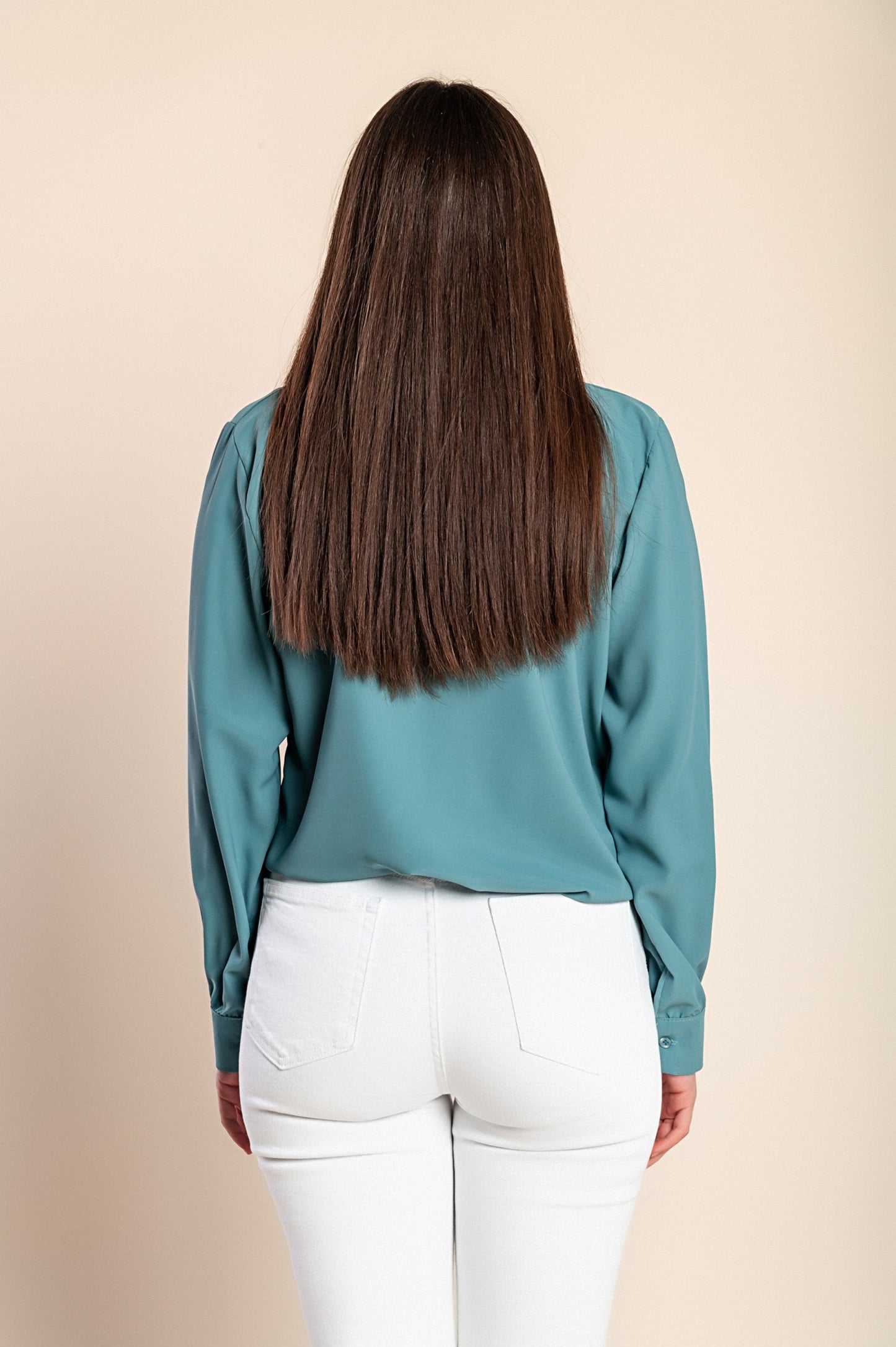 Camicia elegante con volant, bianca