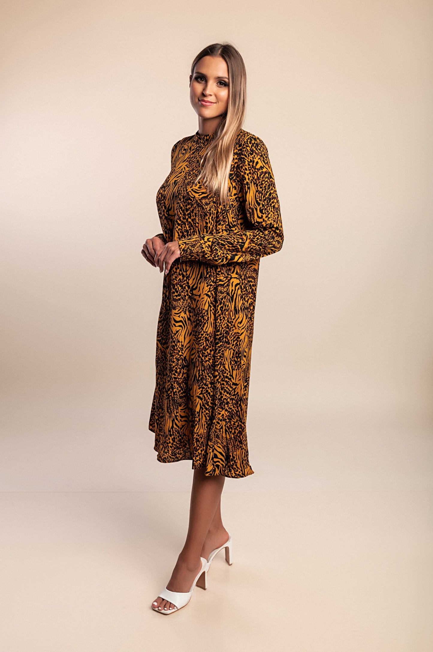 Abito midi con stampa, marrone