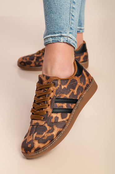 Sneakers alla moda, leopardate