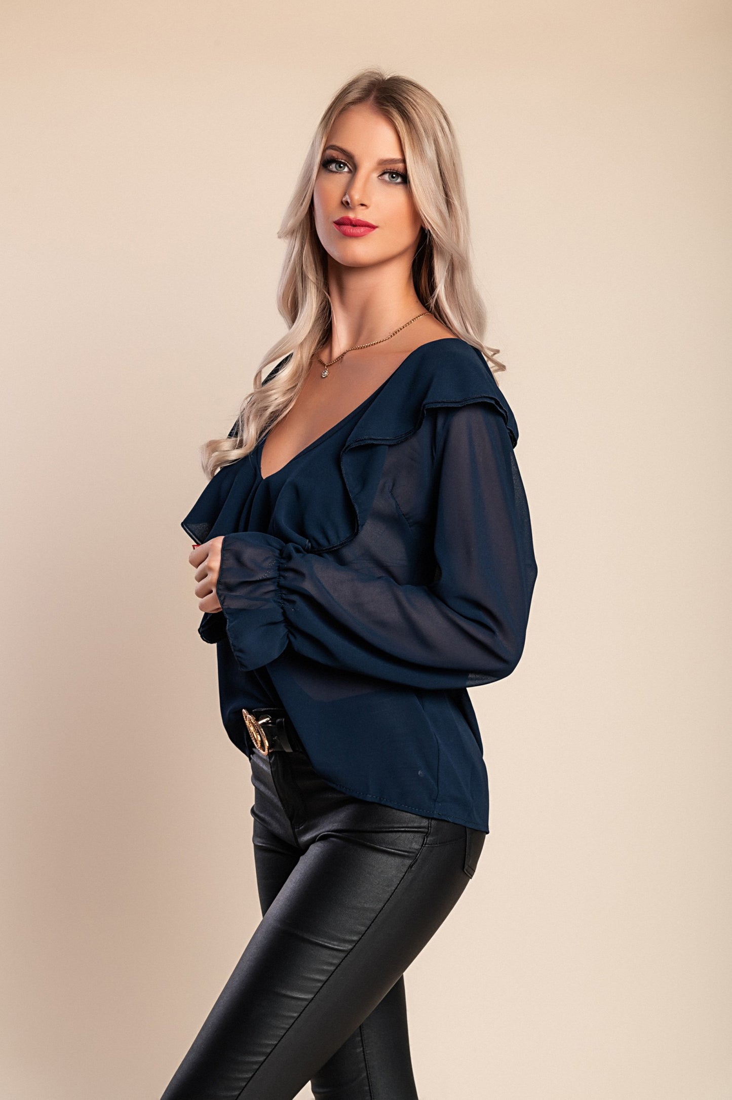 Blusa con balze Marely, blu scuro