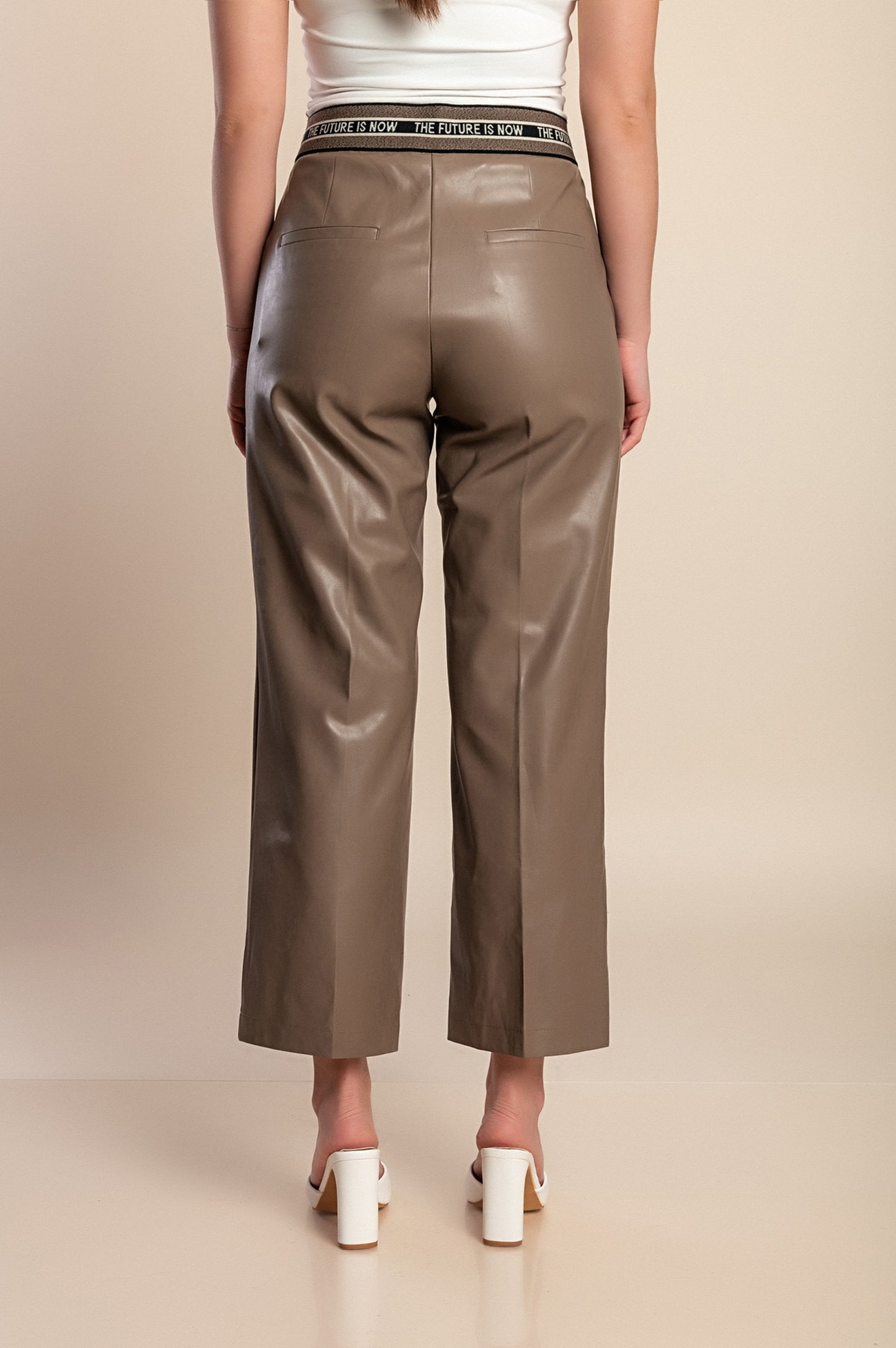 Pantaloni in pelle taglia 7/8, beige