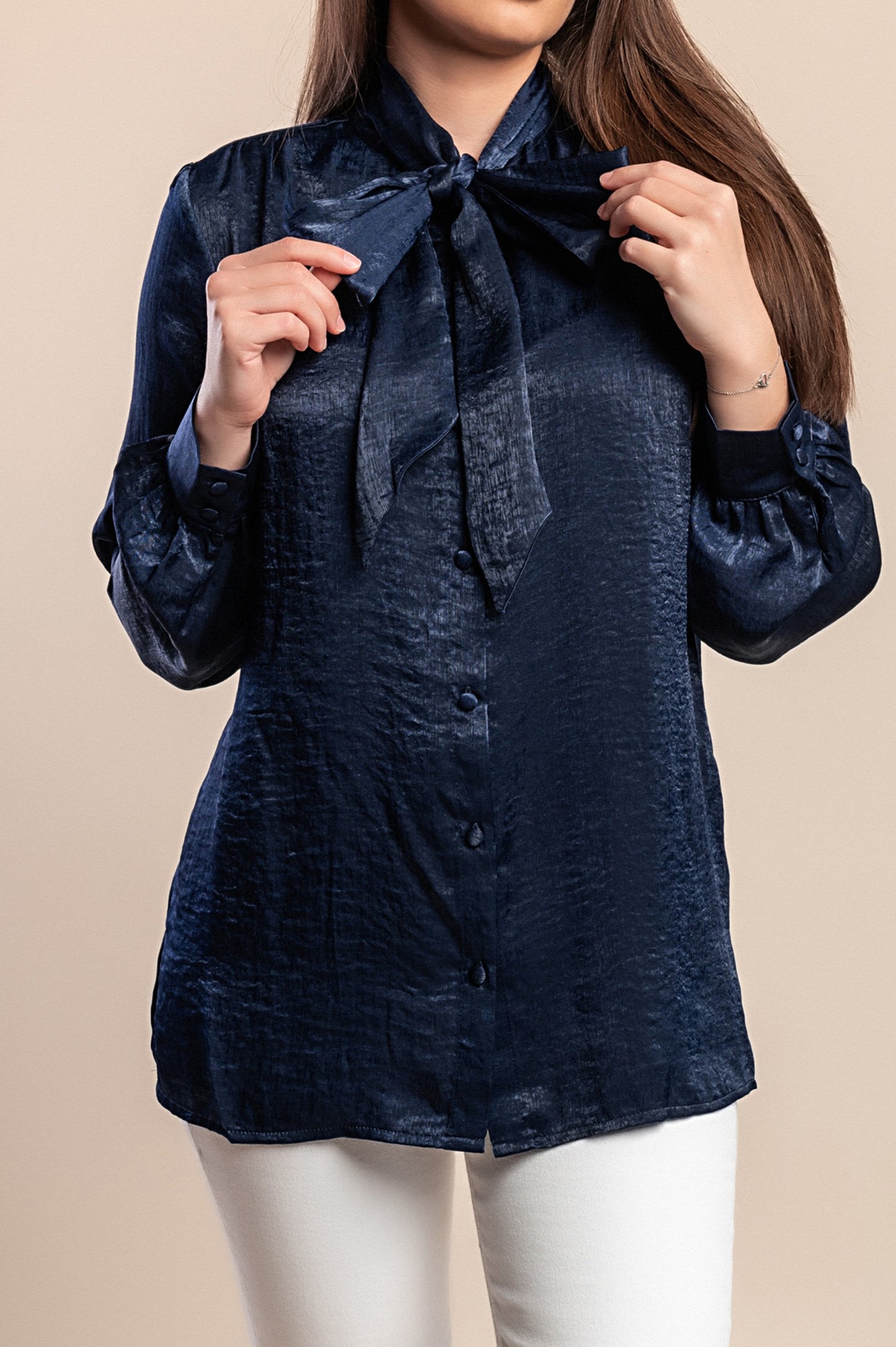 Camicetta taglie forti con fiocco, blu scuro