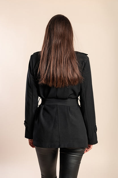 Elegante trench corto con bottoni, bordeaux