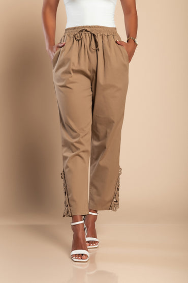 Pantalone elegante in cotone con pizzo, beige
