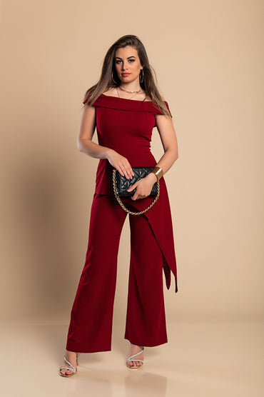 Elegante completo asimmetrico top e pantalone, bordeaux