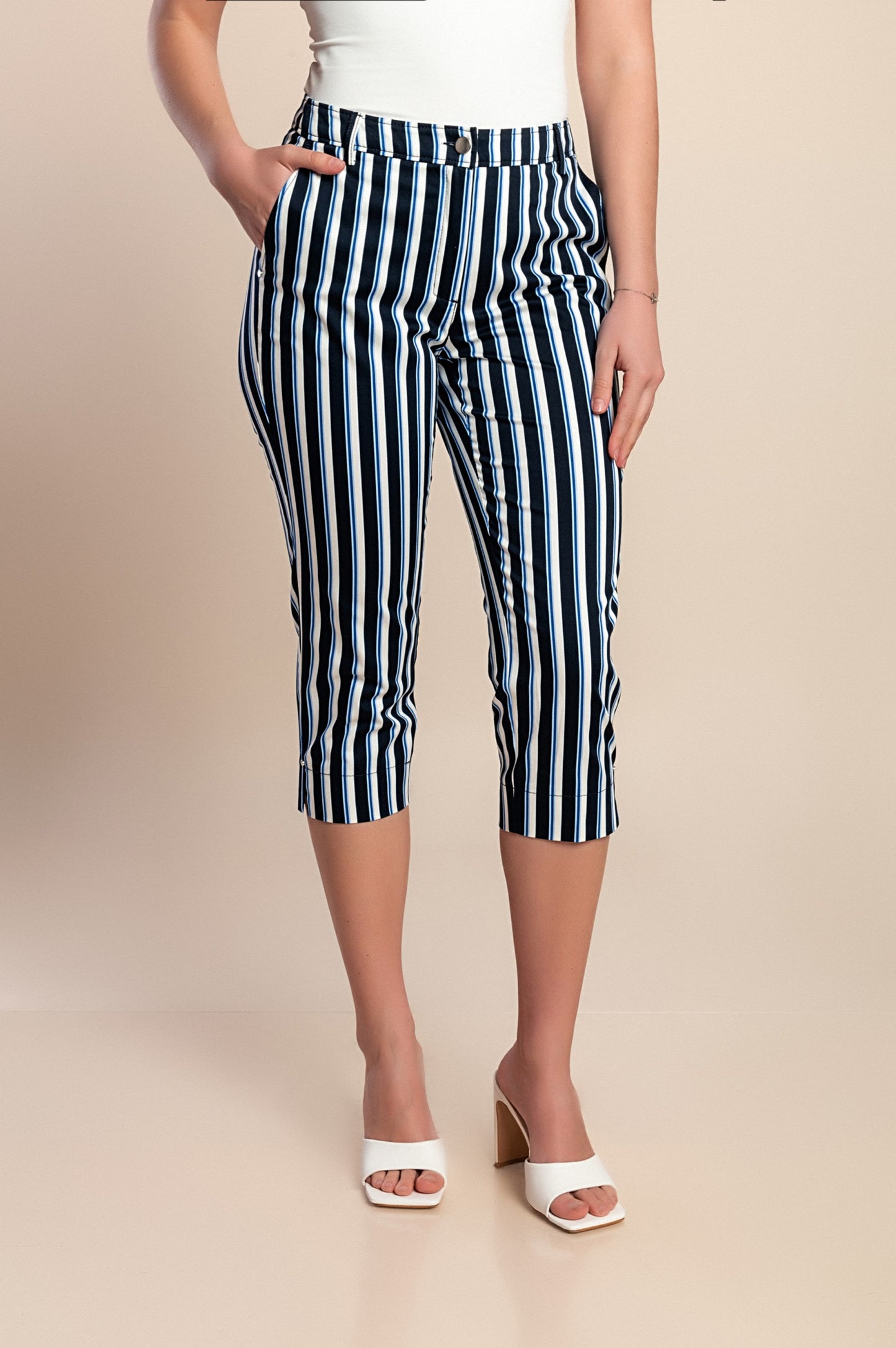 Pantaloni capri in cotone, blu scuro