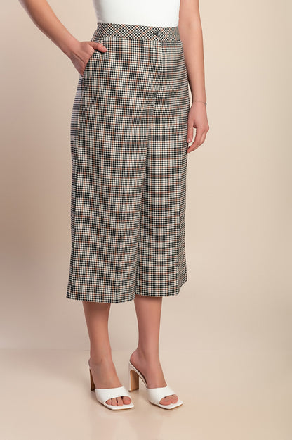 Pantaloni capri con stampa a quadri, marroni