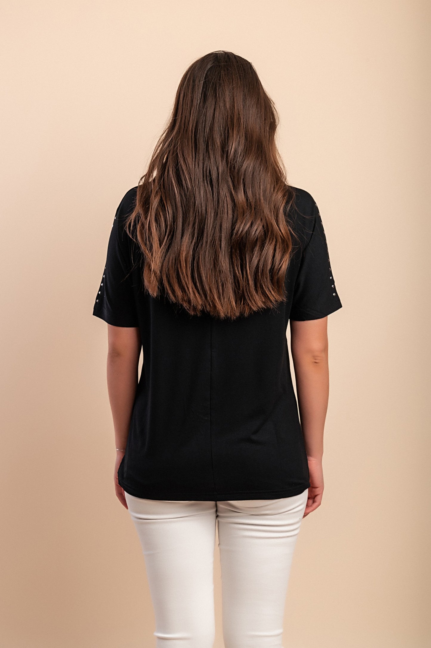 Maglietta con rivetti decorativi, nera