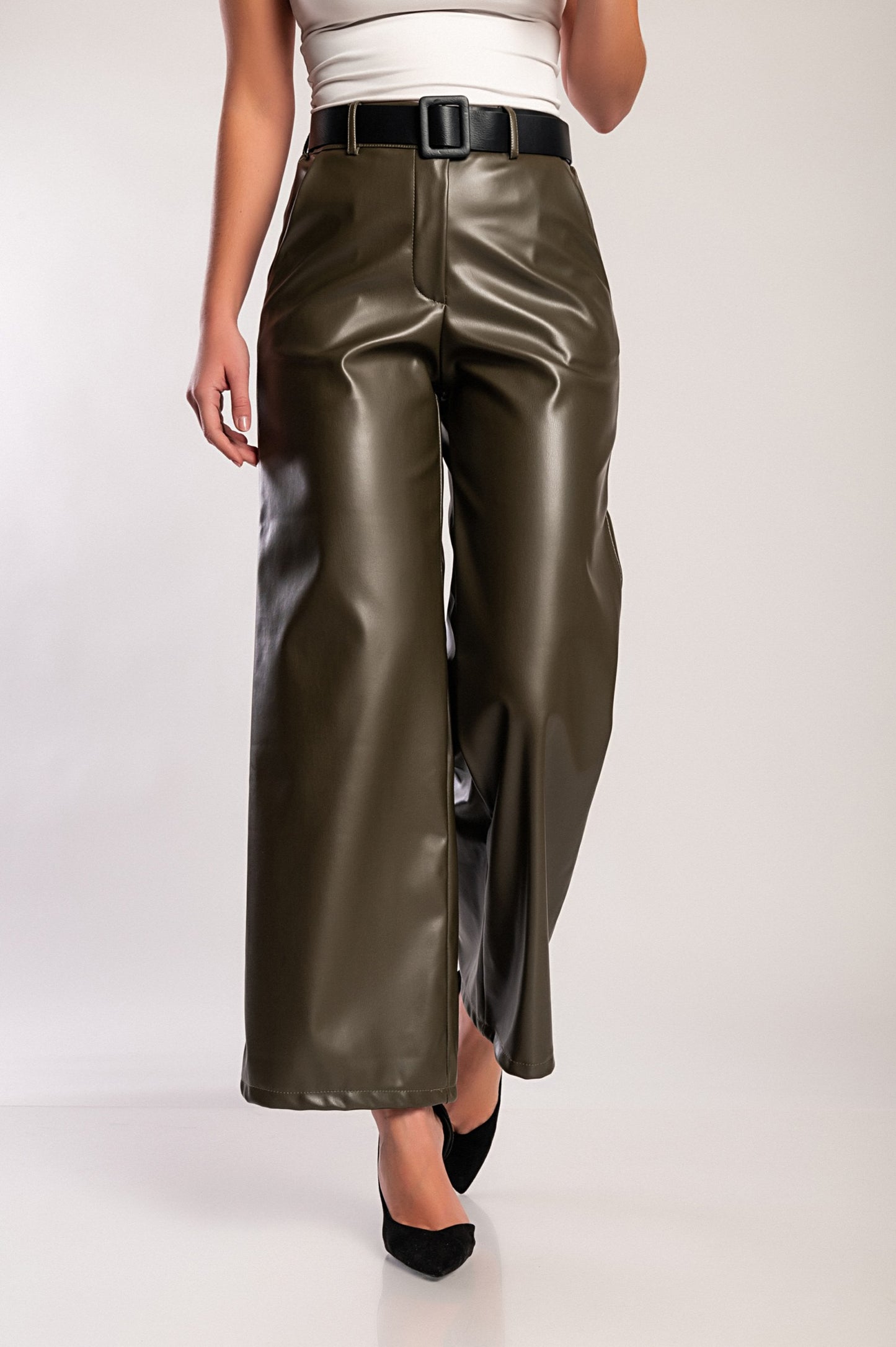 Pantaloni in similpelle, oliva