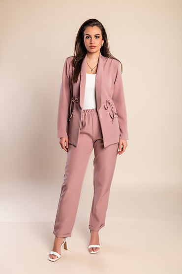 Completo elegante blazer e pantaloni, rosa chiaro