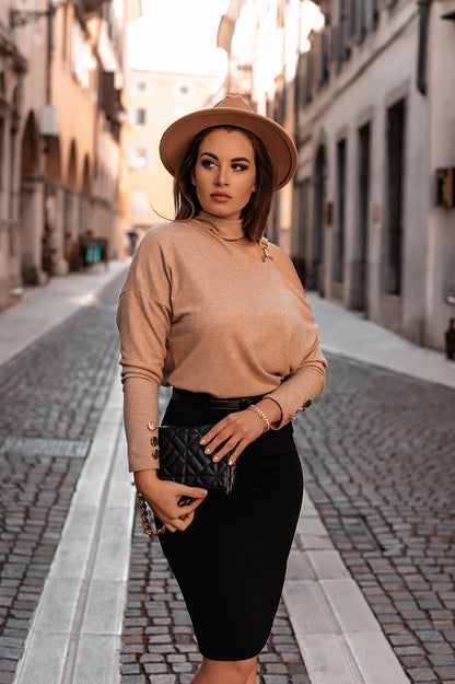 Maglietta elegante con scollo asimmetrico  Mirabelle, beige