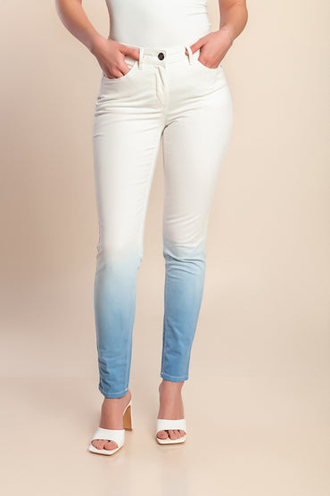 Pantaloni slim fit in cotone, bianchi