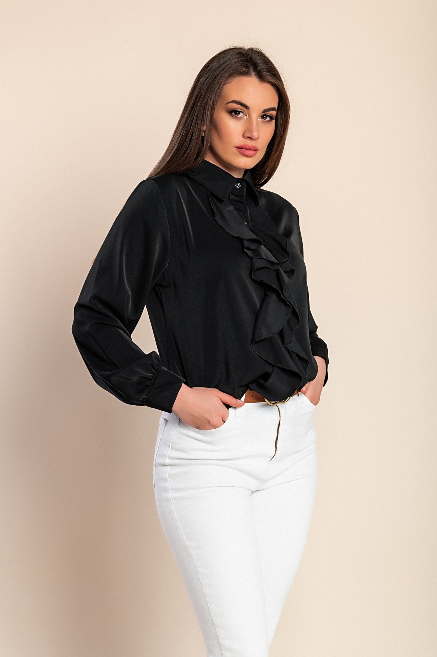 Camicia elegante con volant, bianca