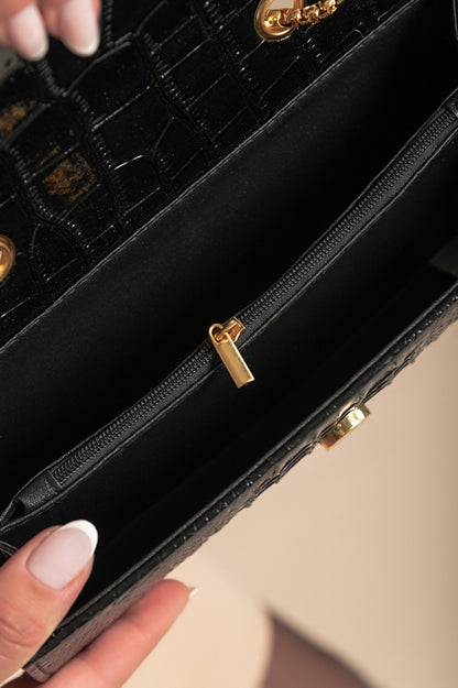 Borsa piccola con stampa pelle di coccodrillo, nera