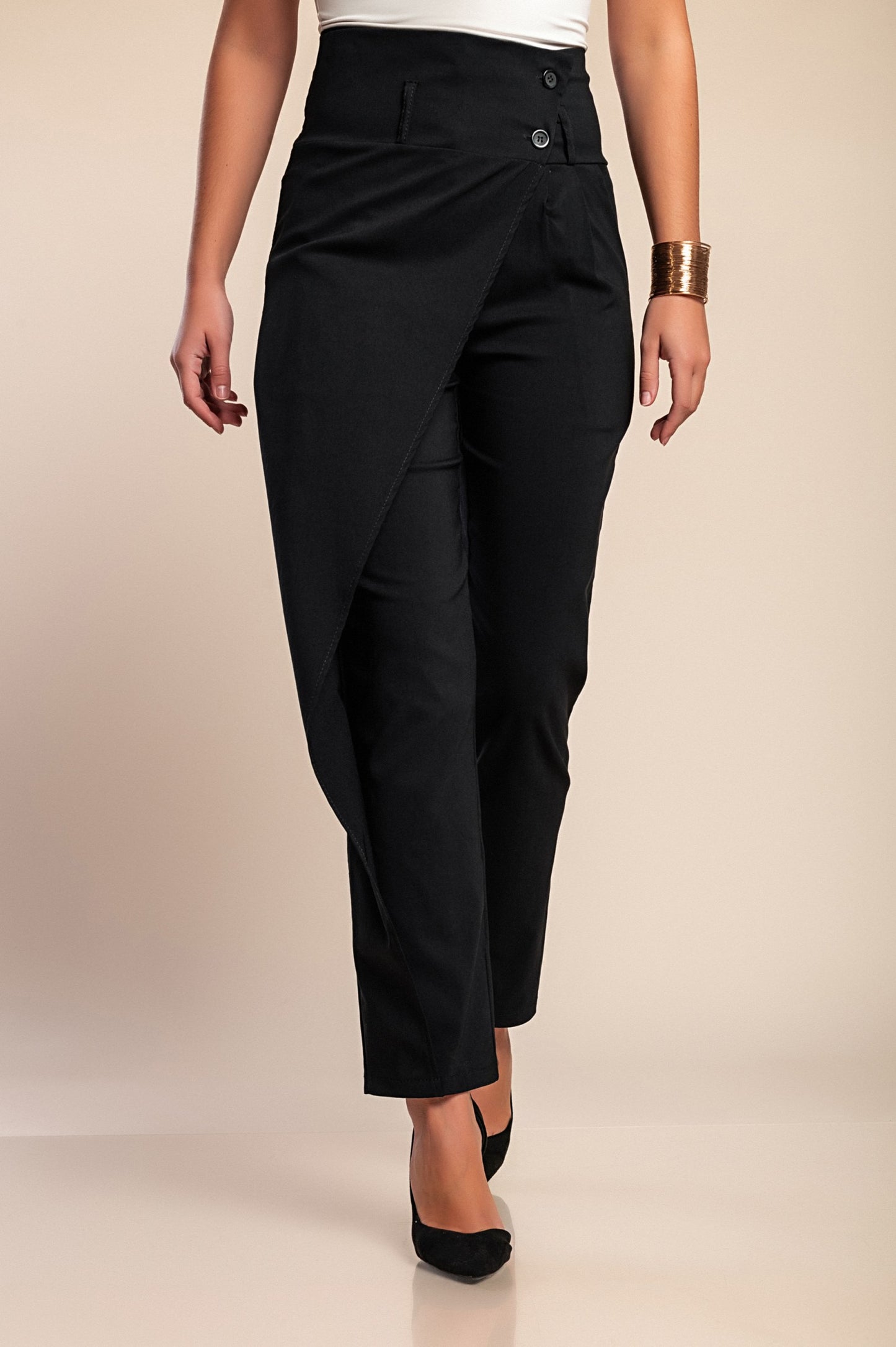 Pantaloni eleganti con volant, neri