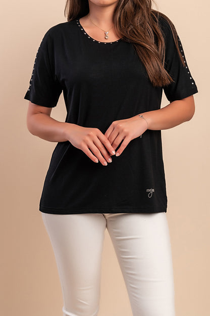 Maglietta con rivetti decorativi, nera