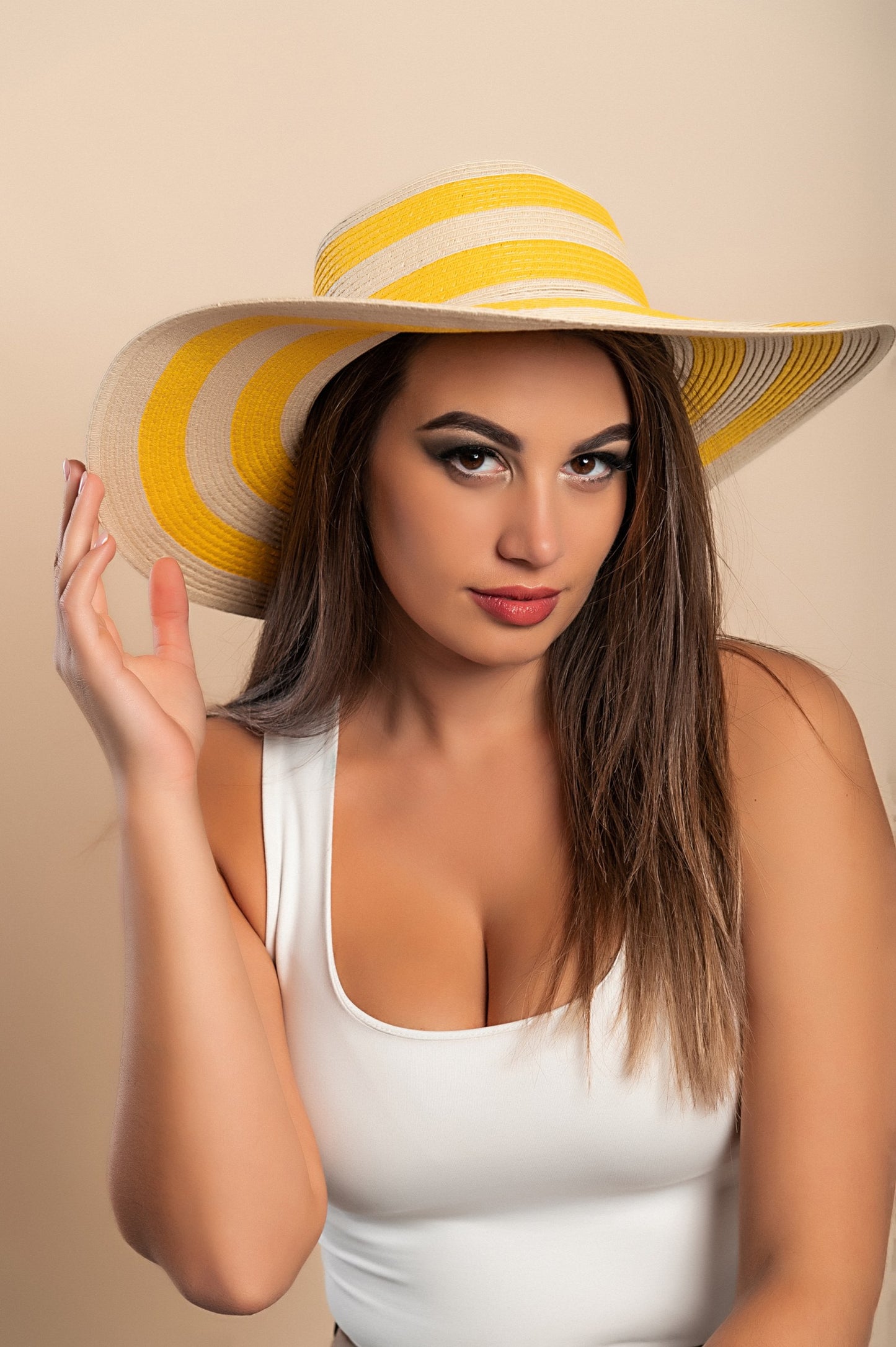 Cappello alla moda con stampa a righe, giallo