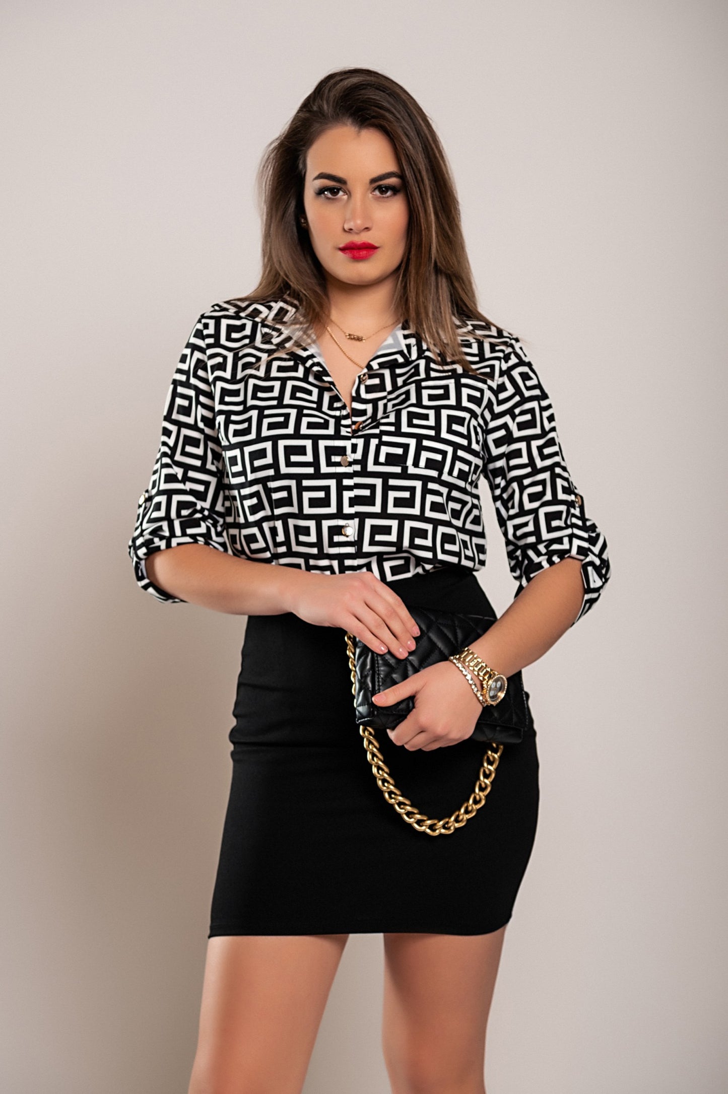 Elegante blusa con stampa geometrica Lavlenta, nera e beige