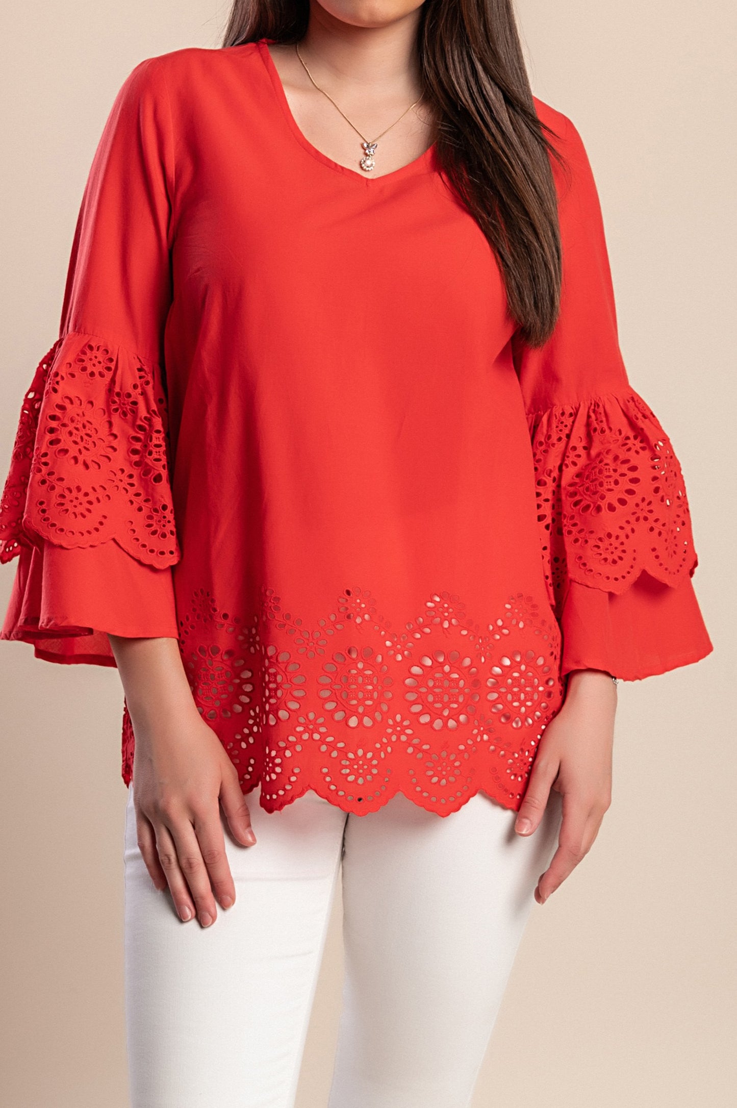 Camicetta in cotone taglie forti con volant, rossa