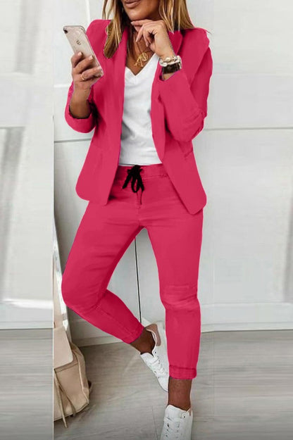 Completo di pantaloni e blazer elegante senza lettere Estrena, nero-nero