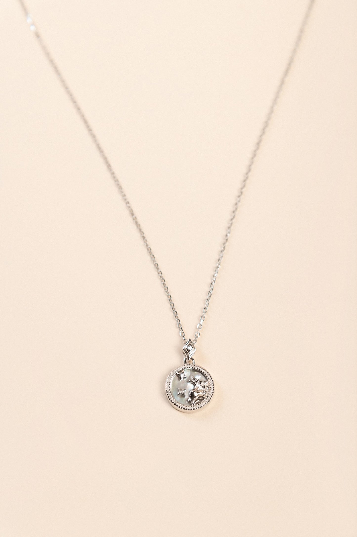 Collana con pendente, LEONE, argento