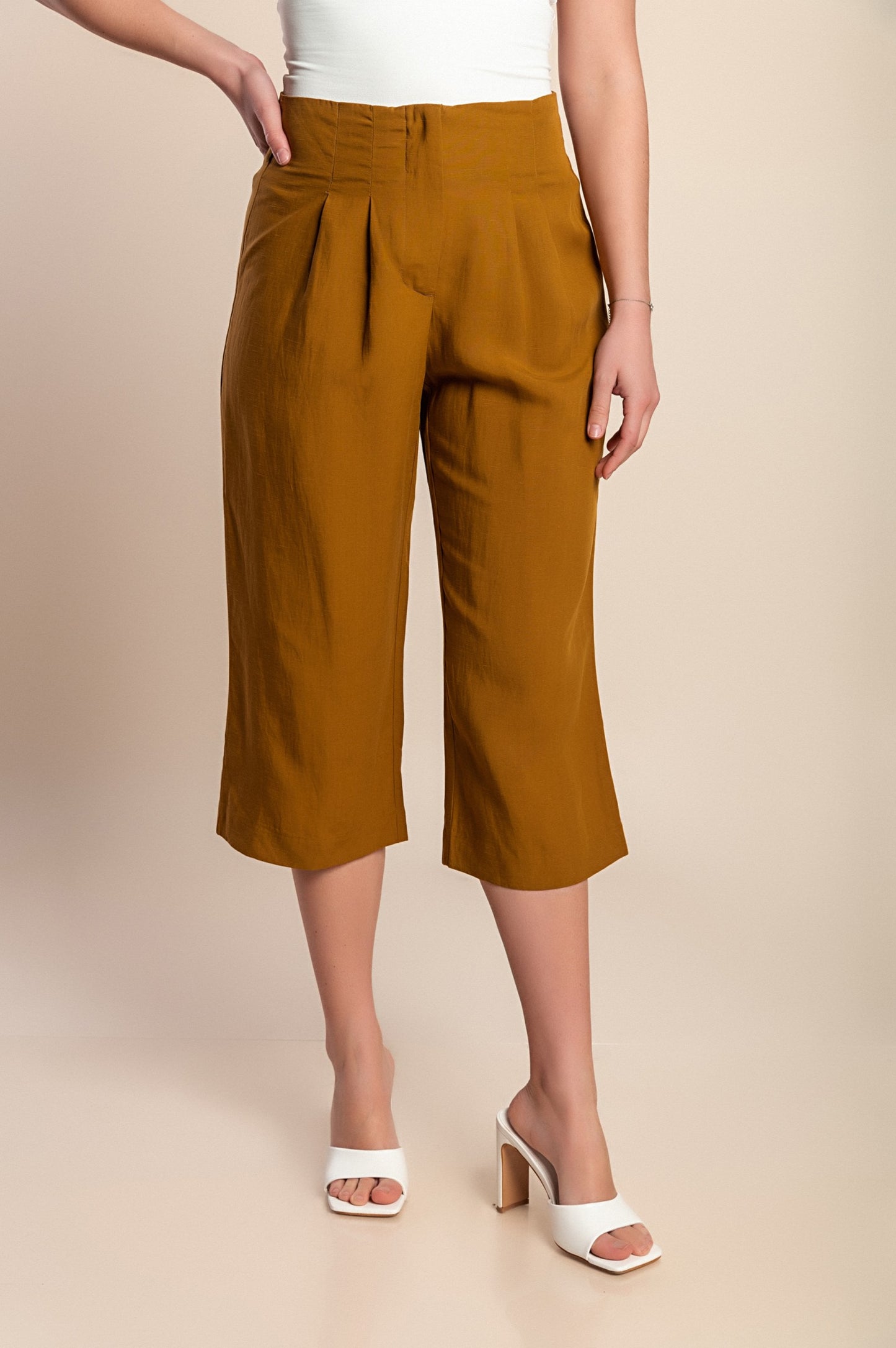 Pantaloni capri taglie forti, senape