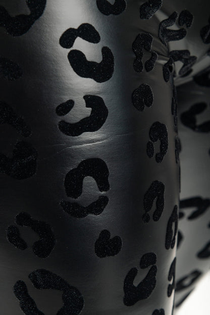 Leggings alla moda in ecopelle, neri.