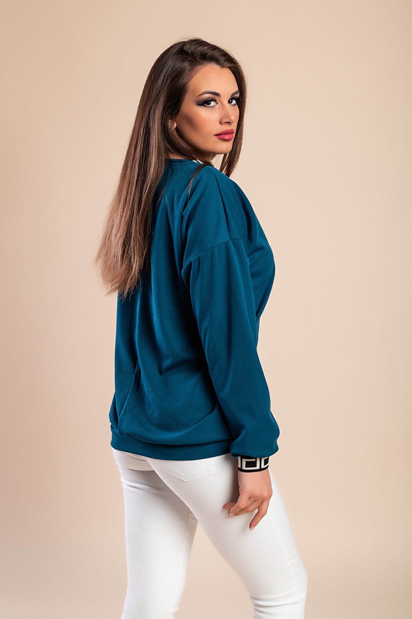 Maglia ampia con stampa geometrica, nero e beige