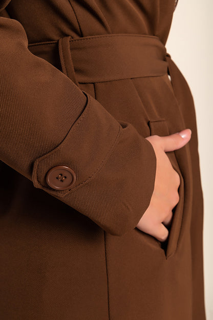 Trench elegante con bottoni, cammello