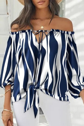 Camicia ampia con spalle scoperte e lacci da annodare Inessa, blu-bianco