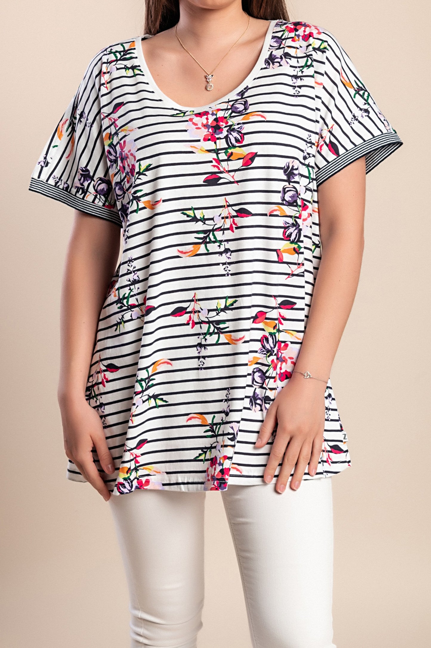 T-shirt con stampa a righe taglie forti, bianca