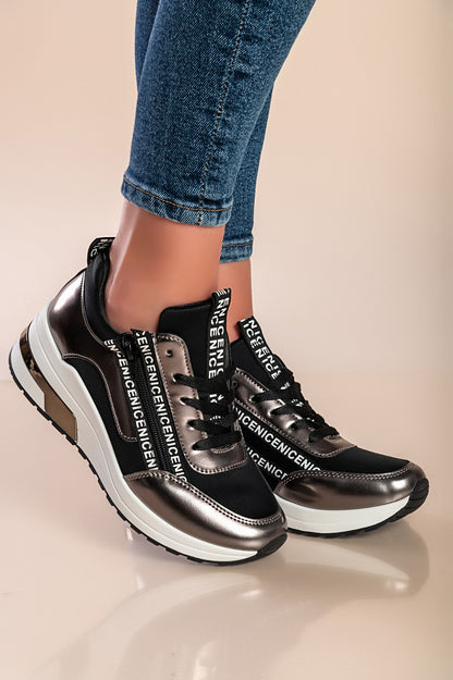 Sneaker alla moda con scritta, nere