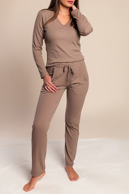 Pigiama lungo con pizzo, marrone
