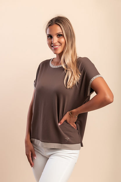 T-shirt in viscosa con rivetti decorativi, blu scuro