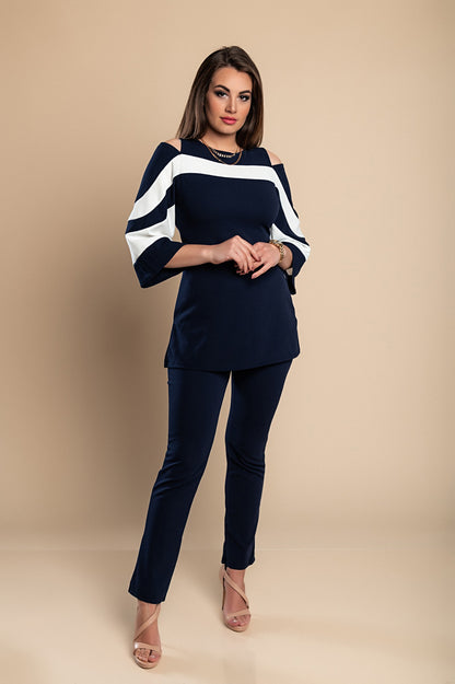 Competo elegante top con maniche a campana e pantaloni, nero